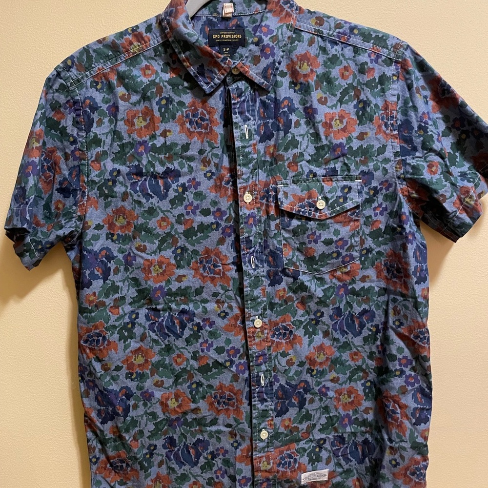 UO Navy floral print short sleeve button down shirt